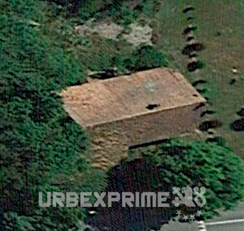 Maison dans la petite prairie - Urbex